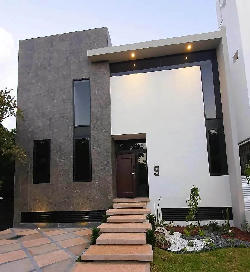 Residence 8 Min From The Beach Puerto Morelos México
