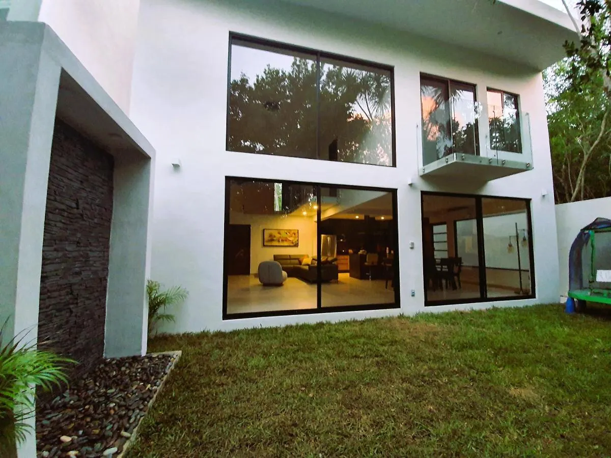 Residence 8 Min From The Beach Puerto Morelos México